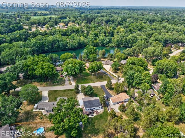 4484 Cedardale Lane, Flushing, MI 48433