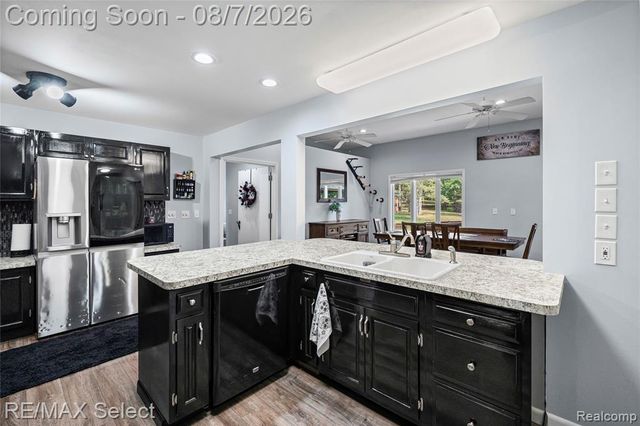 4484 Cedardale Lane, Flushing, MI 48433