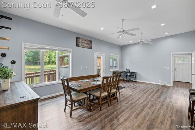 4484 Cedardale Lane, Flushing, MI 48433