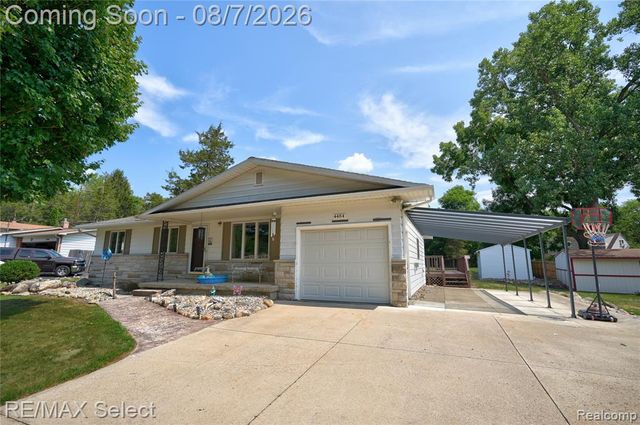 4484 Cedardale Lane, Flushing, MI 48433