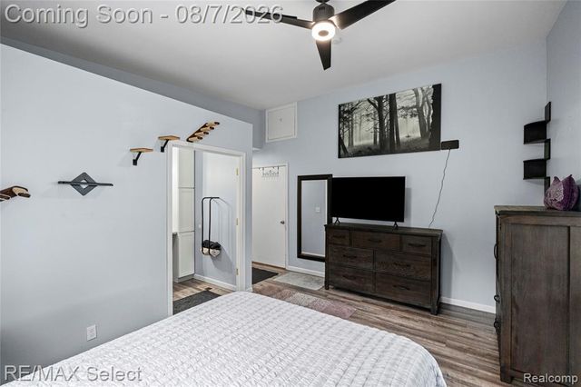 4484 Cedardale Lane, Flushing, MI 48433