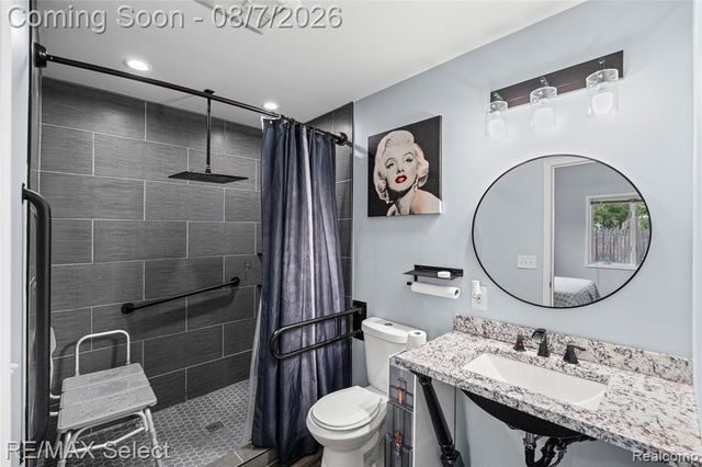 4484 Cedardale Lane, Flushing, MI 48433