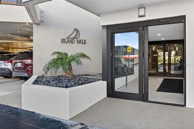 690 ISLAND WAY 911, Clearwater Beach, FL 33767