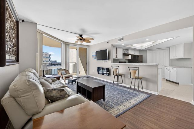 690 ISLAND WAY 911, Clearwater Beach, FL 33767