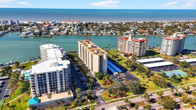 690 ISLAND WAY 911, Clearwater Beach, FL 33767