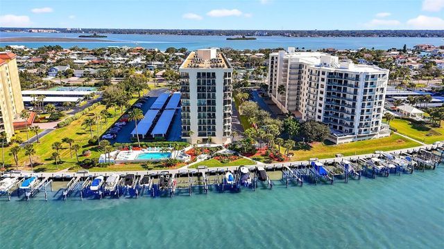 690 ISLAND WAY 911, Clearwater Beach, FL 33767
