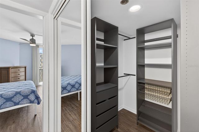 690 ISLAND WAY 911, Clearwater Beach, FL 33767