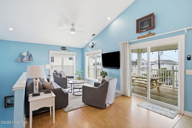 1101 Fort Fisher Boulevard N Unit 3, Carolina Beach, NC 28428