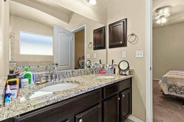 3909 DESERT DUNES Drive, El Paso, TX 79938
