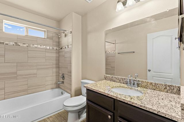 3909 DESERT DUNES Drive, El Paso, TX 79938