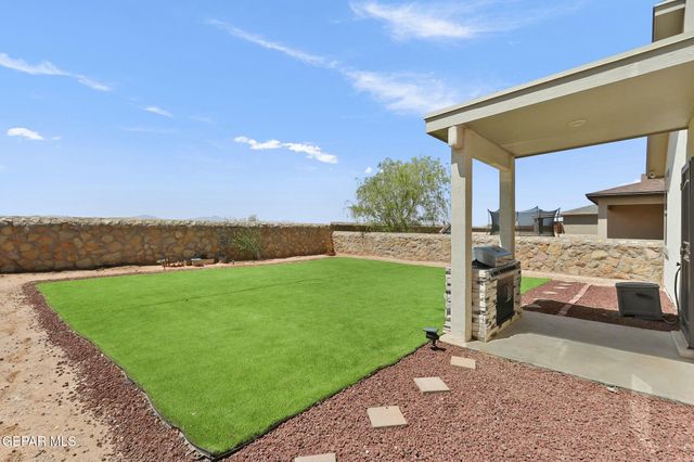 3909 DESERT DUNES Drive, El Paso, TX 79938