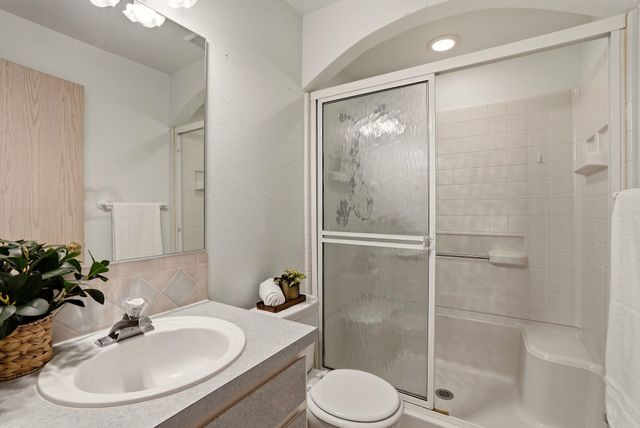 525 S Collins Ct, Spokane Valley, WA 99216