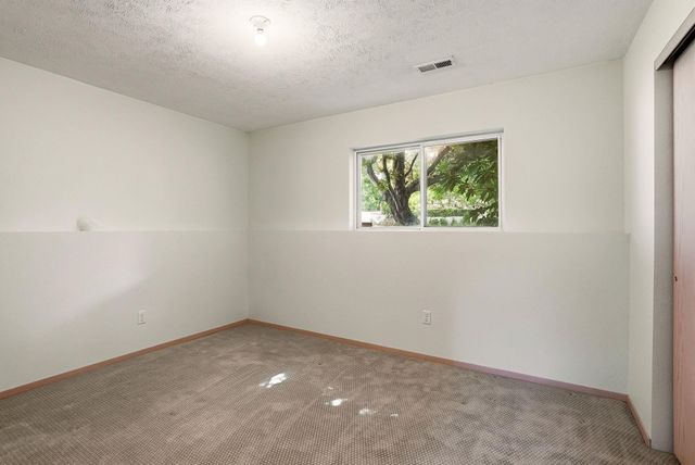 525 S Collins Ct, Spokane Valley, WA 99216