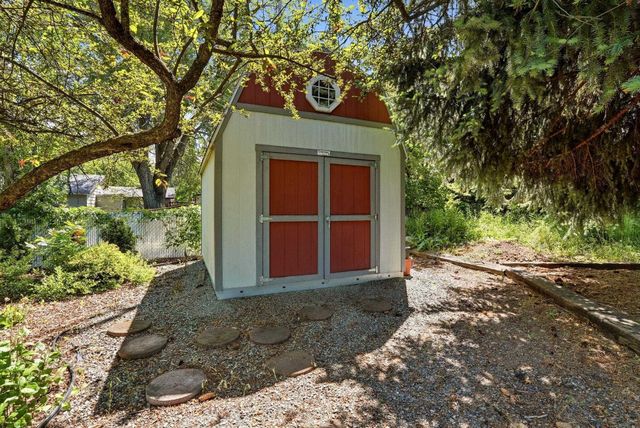 525 S Collins Ct, Spokane Valley, WA 99216