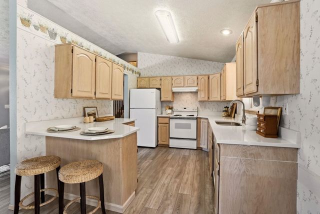525 S Collins Ct, Spokane Valley, WA 99216