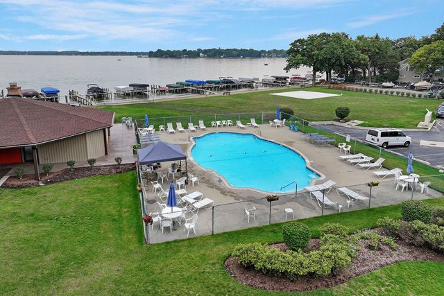 71 Mariner Lane 71, Fox Lake, IL 60020