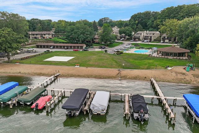 71 Mariner Lane 71, Fox Lake, IL 60020