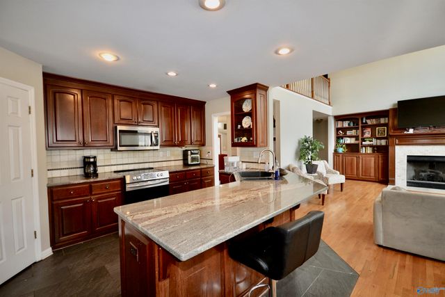 1818 Gallop Drive SE, Huntsville, AL 35803