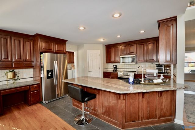 1818 Gallop Drive SE, Huntsville, AL 35803