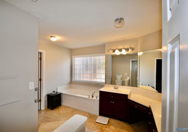 1818 Gallop Drive SE, Huntsville, AL 35803