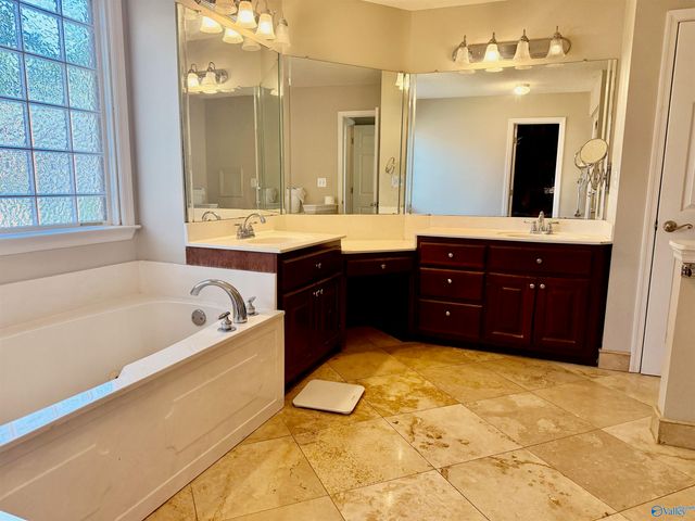 1818 Gallop Drive SE, Huntsville, AL 35803