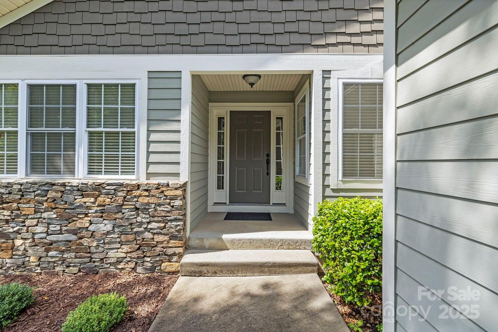 241 Fairway View Drive, Etowah, NC 28729
