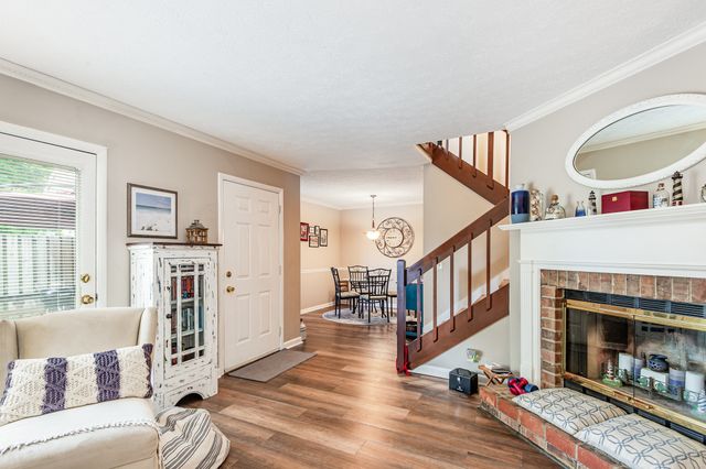 213 Cedarwood Ln, Madison, TN 37115