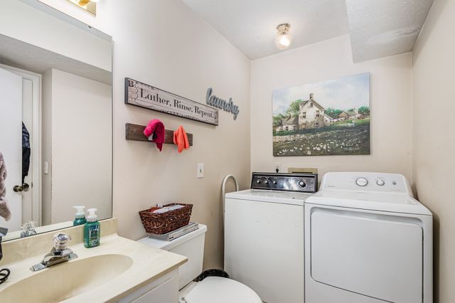 213 Cedarwood Ln, Madison, TN 37115