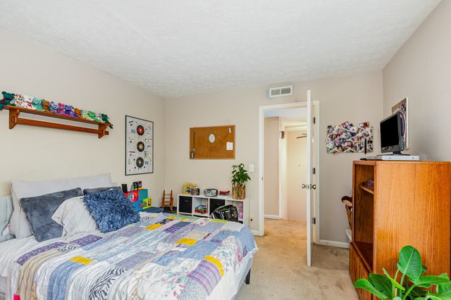 213 Cedarwood Ln, Madison, TN 37115