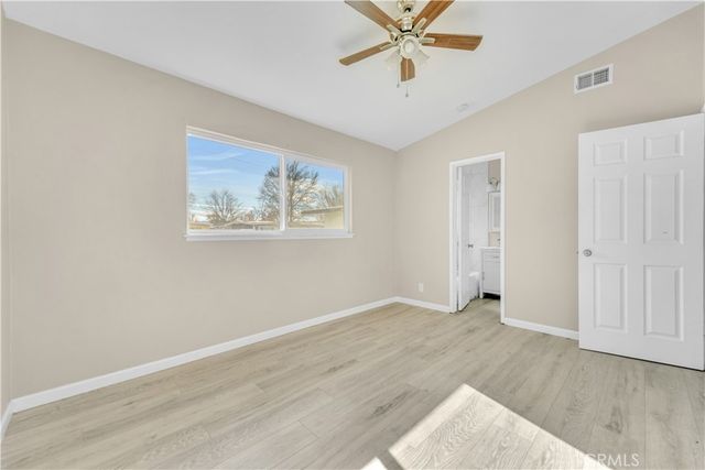 1041 W Avenue H2, Lancaster, CA 93534