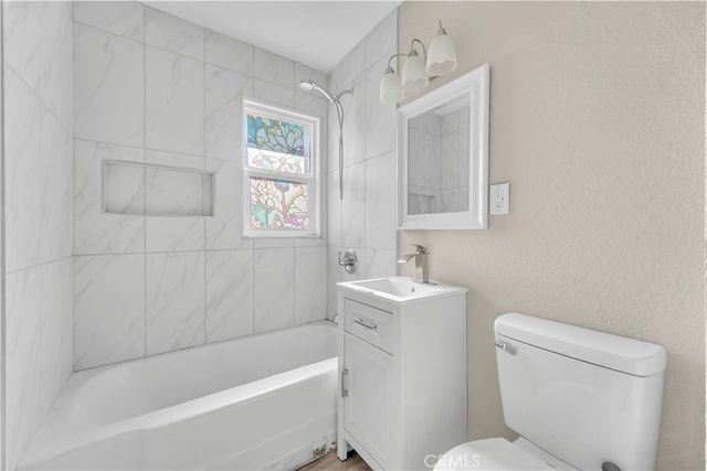 1041 W Avenue H2, Lancaster, CA 93534