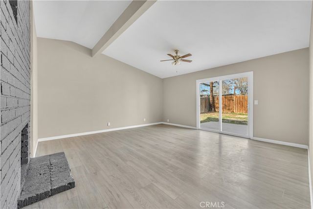 1041 W Avenue H2, Lancaster, CA 93534