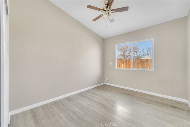 1041 W Avenue H2, Lancaster, CA 93534