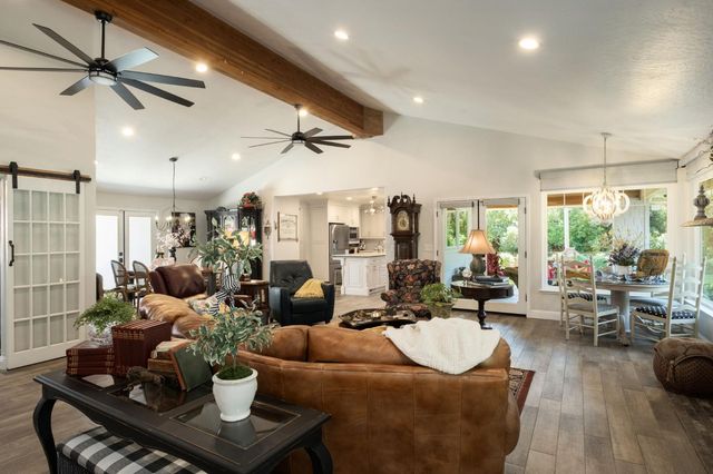 3868 N Van Ness Boulevard, Fresno, CA 93704