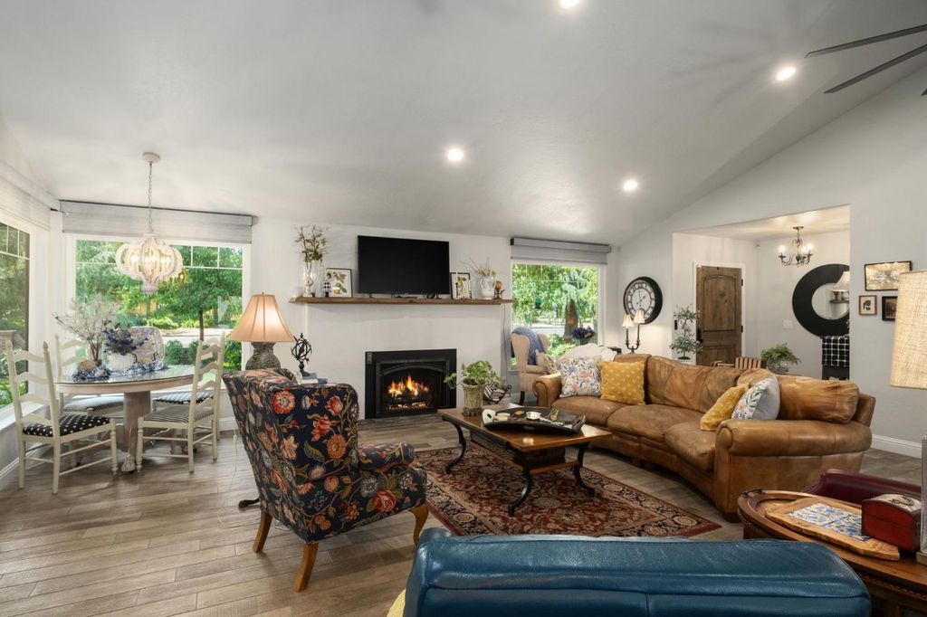 Image 12 of property listing at 3868 N Van Ness Boulevard, Fresno, CA 93704