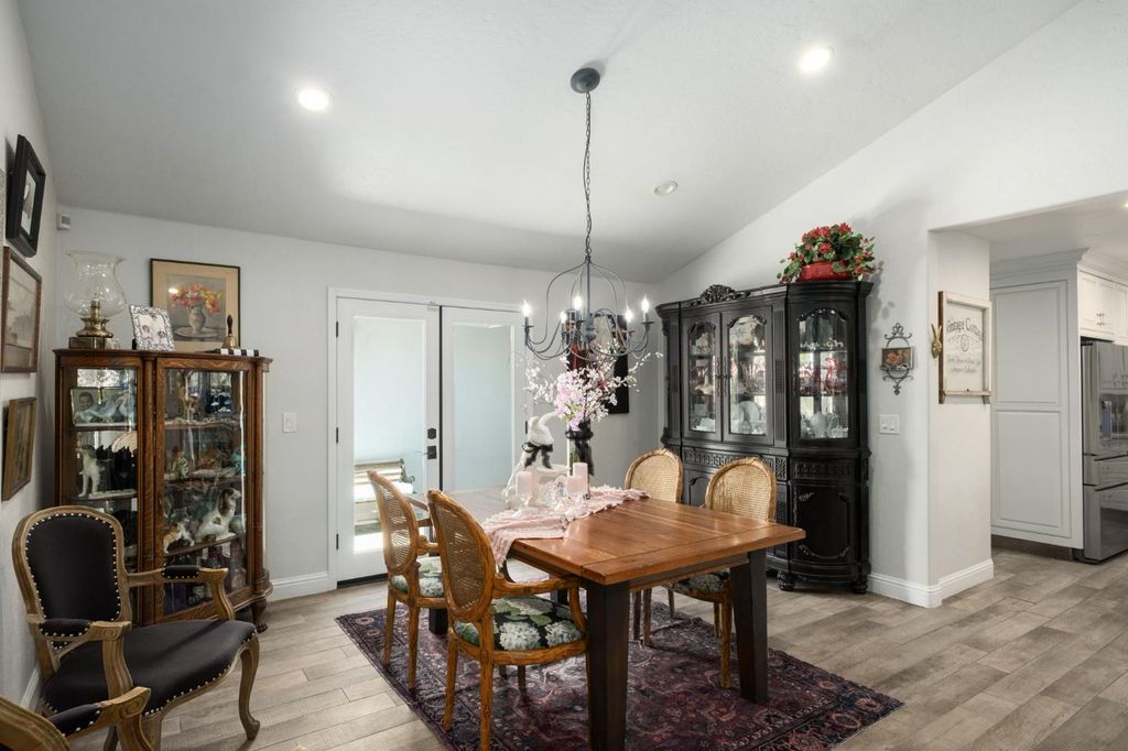 Image 15 of property listing at 3868 N Van Ness Boulevard, Fresno, CA 93704
