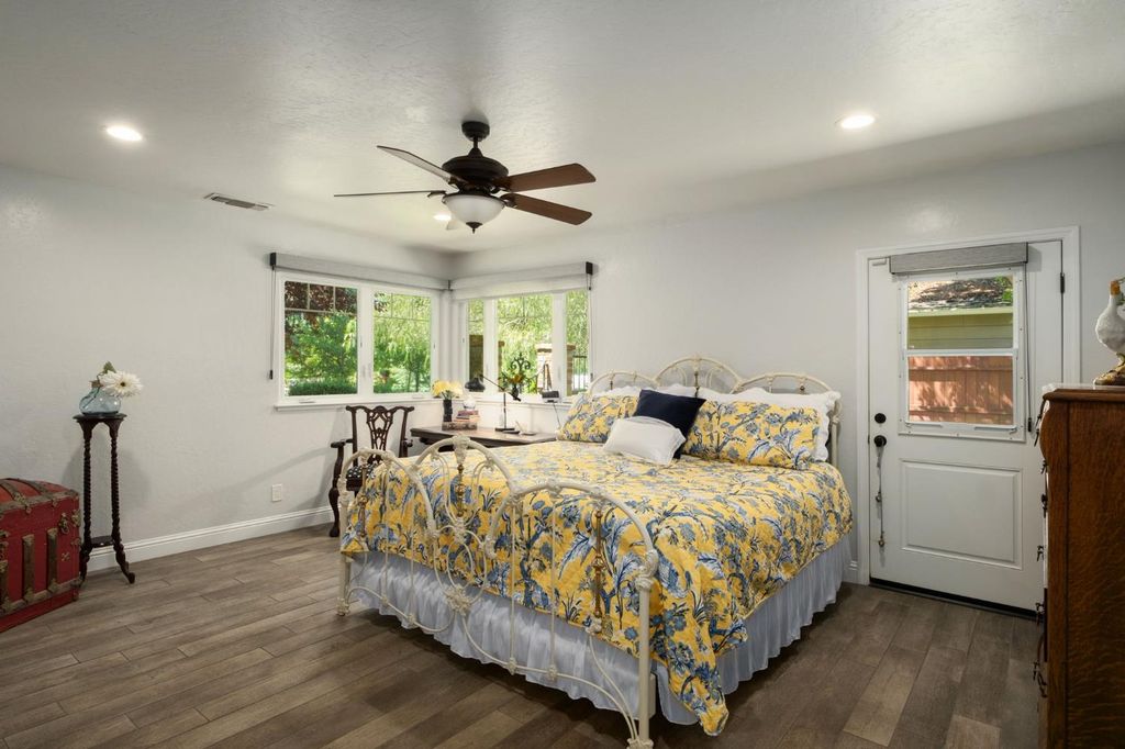 Image 24 of property listing at 3868 N Van Ness Boulevard, Fresno, CA 93704