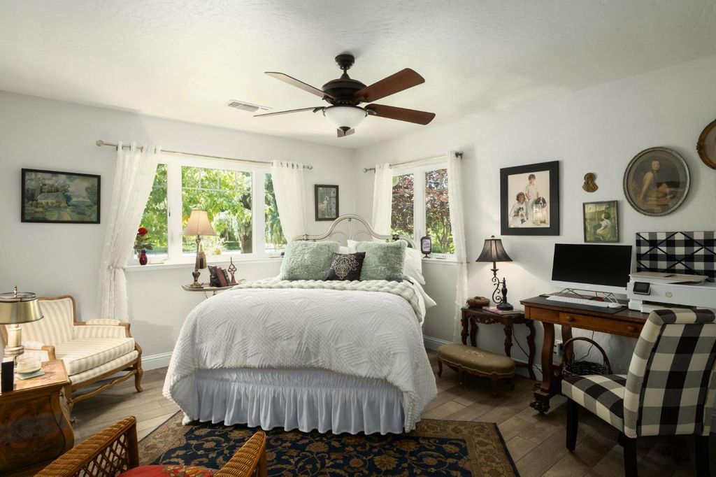 Image 26 of property listing at 3868 N Van Ness Boulevard, Fresno, CA 93704