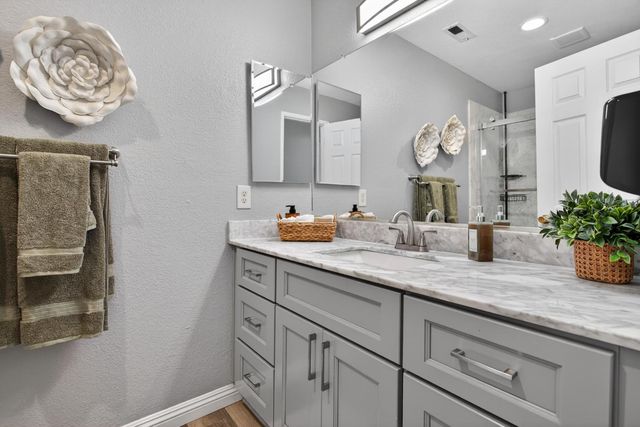 166 Norman Ct, Tracy, CA 95376