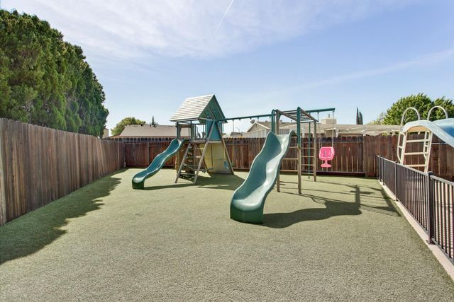 166 Norman Ct, Tracy, CA 95376