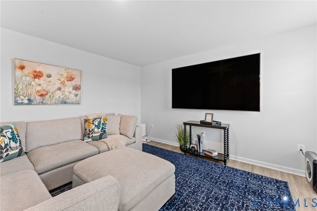 30 Horse Path Dr, Charlottesville, VA 22902