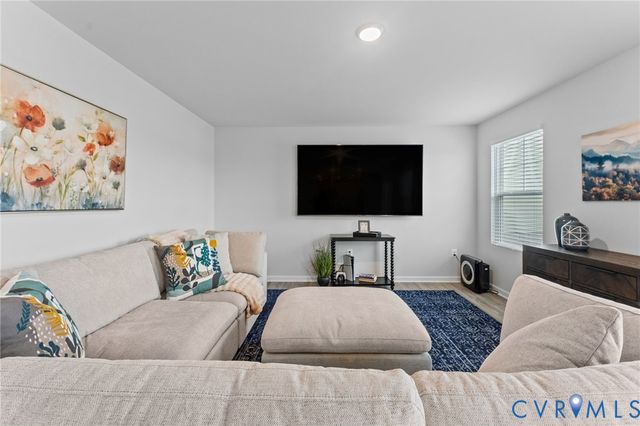30 Horse Path Dr, Charlottesville, VA 22902