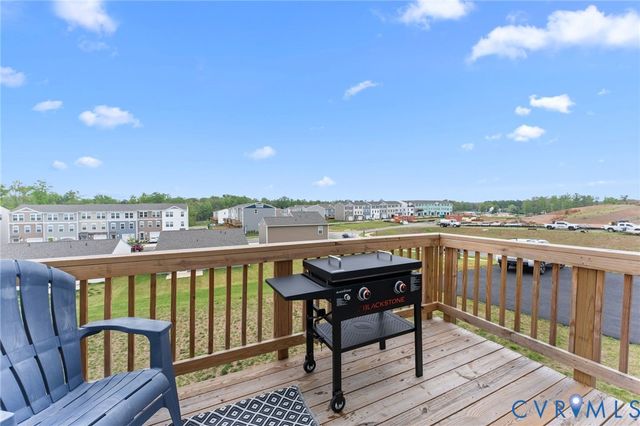30 Horse Path Dr, Charlottesville, VA 22902