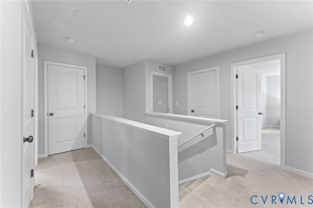 30 Horse Path Dr, Charlottesville, VA 22902