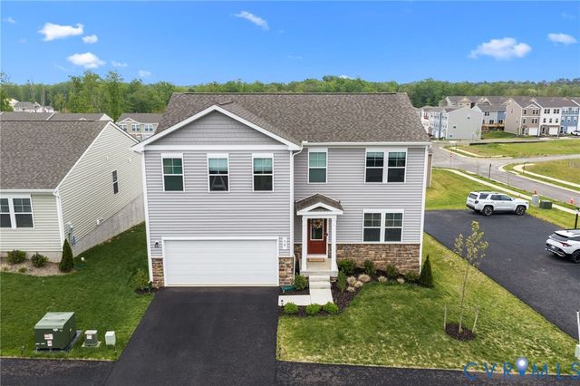 30 Horse Path Dr, Charlottesville, VA 22902