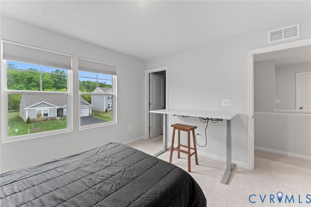 30 Horse Path Dr, Charlottesville, VA 22902