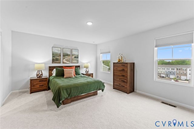 30 Horse Path Dr, Charlottesville, VA 22902