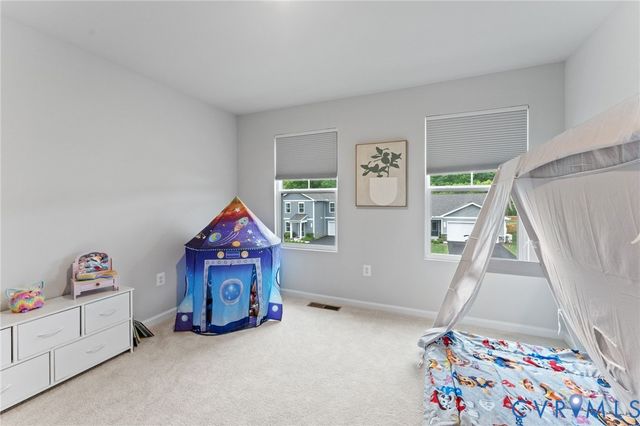 30 Horse Path Dr, Charlottesville, VA 22902