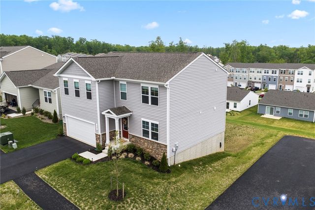 30 Horse Path Dr, Charlottesville, VA 22902