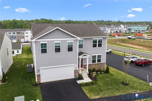 30 Horse Path Dr, Charlottesville, VA 22902